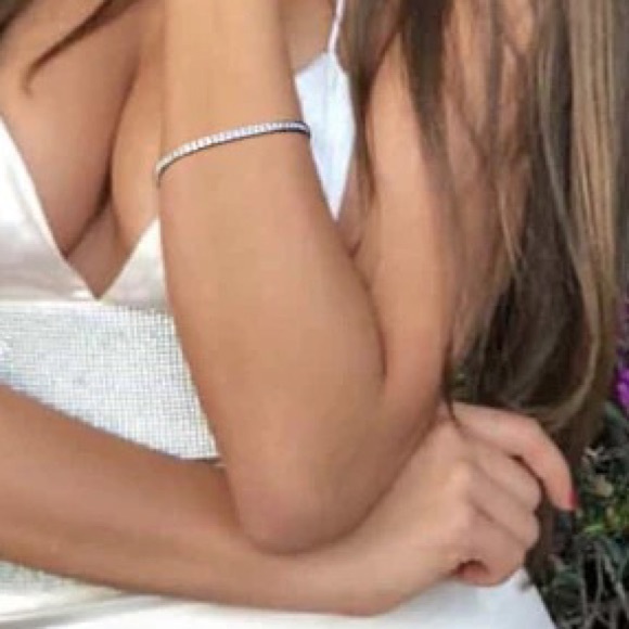 Princess Cut Bracelet - Picture 12 of 13